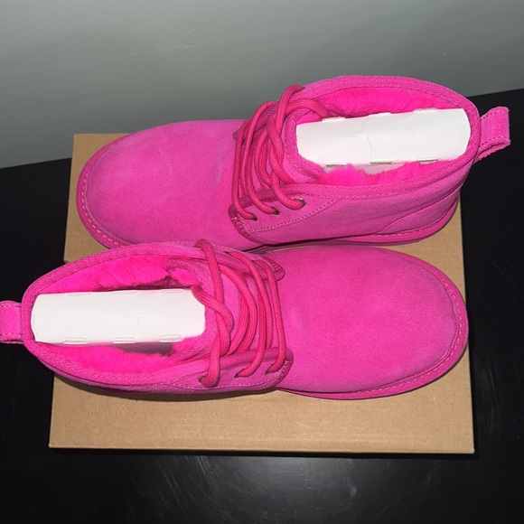 Pink Uggs 💕 - Picture 6 of 6
